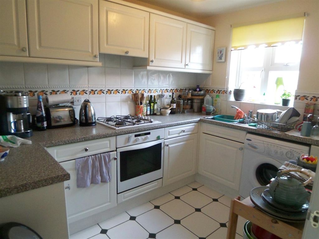 Property photo 2 of 4