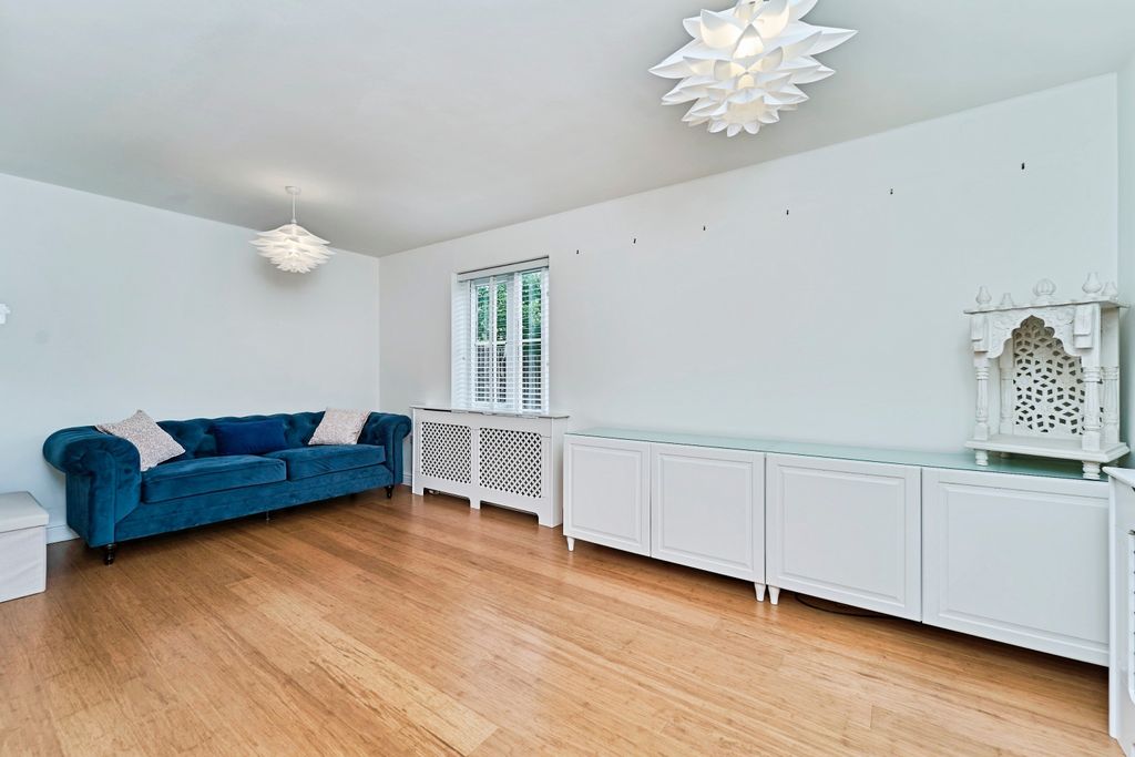 Property photo 3 of 15 Living Room