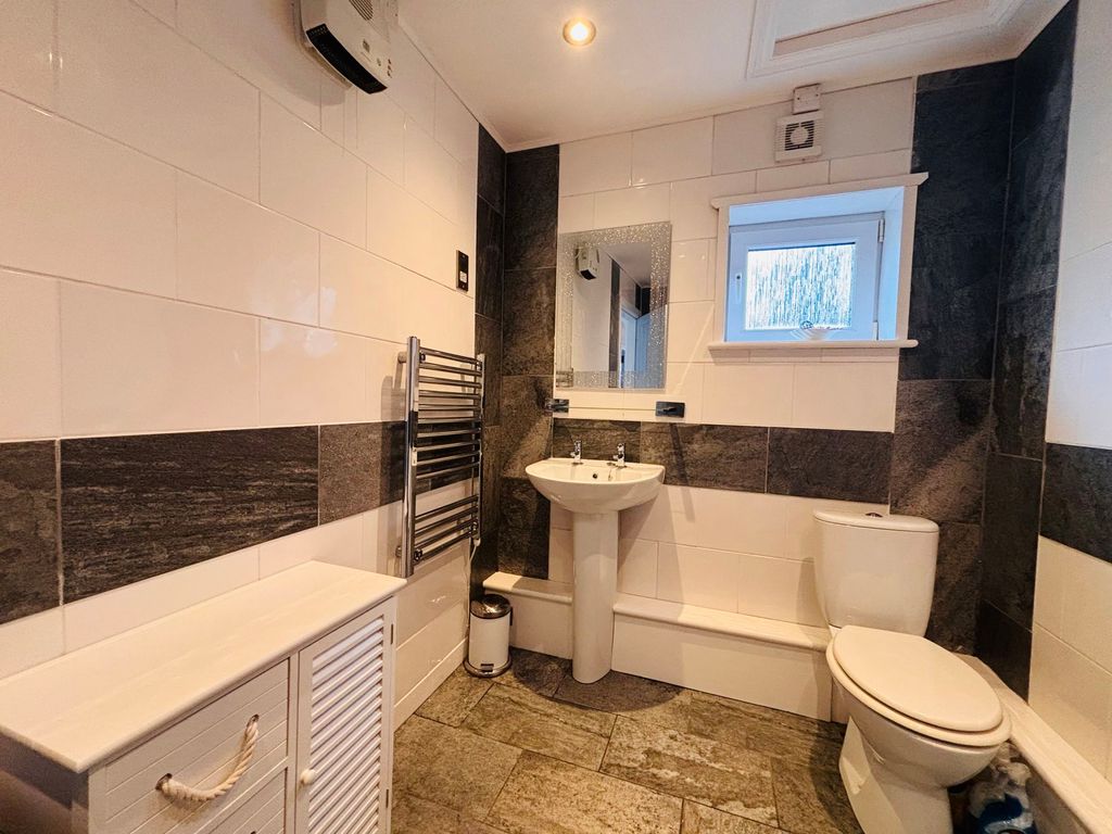 Additional image 12 of 2 bed cottage for salePentraeth LL75