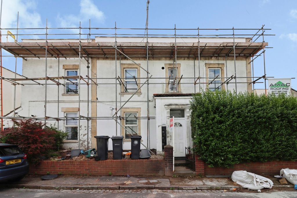 Property photo 1 of 16 Pbox-Img.Jpg