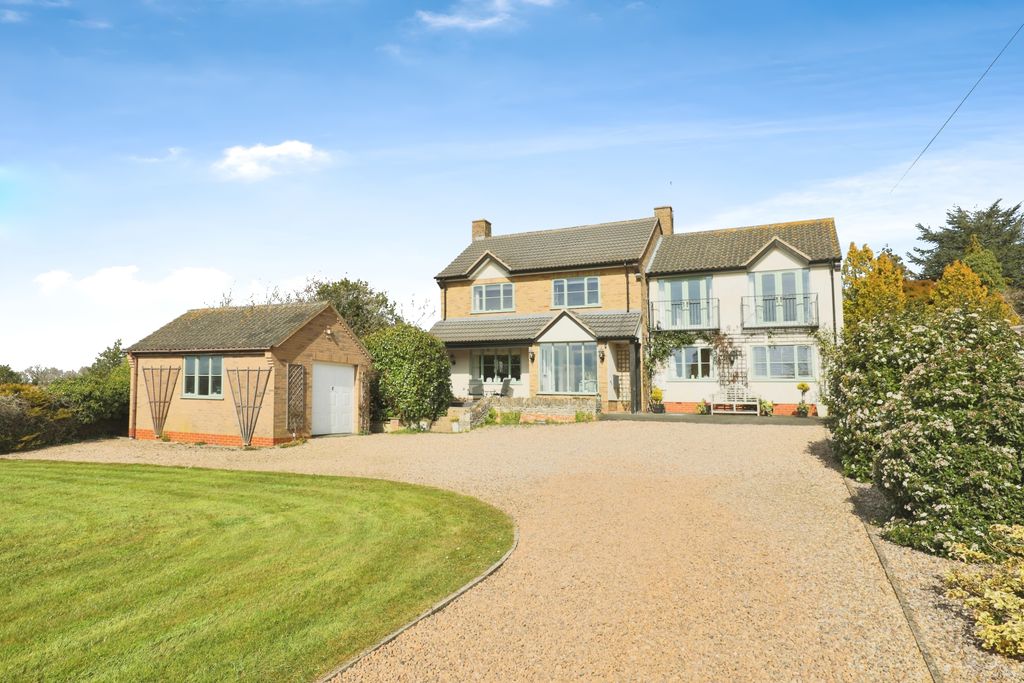 Property photo 1 of 16 Photography