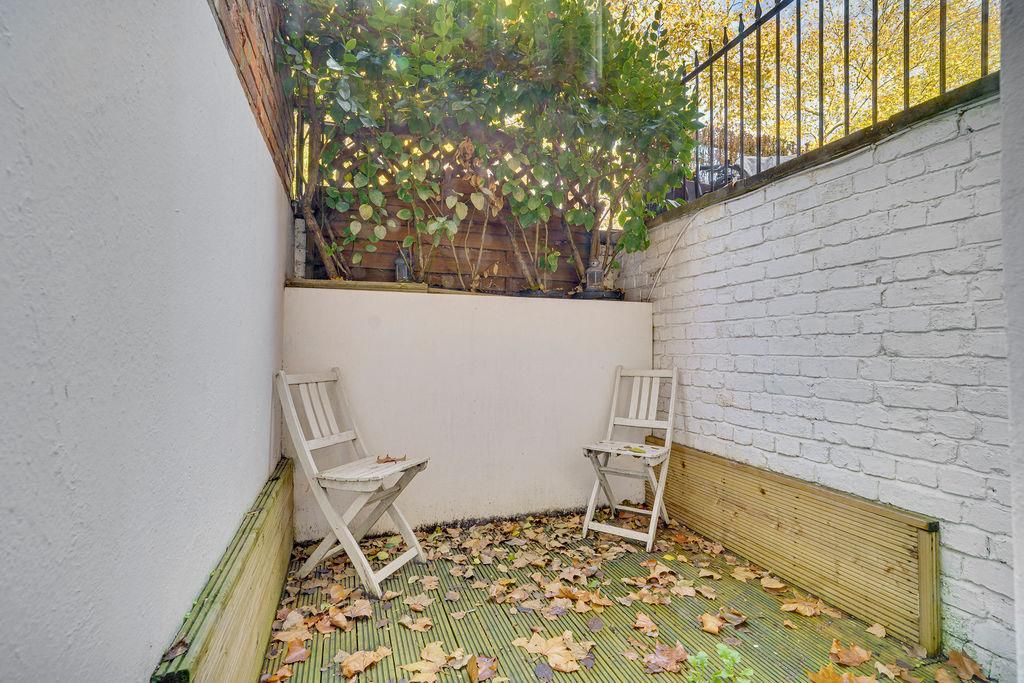 Property photo 2 of 13 Newking'sroad169,Flat2-22.Jpg