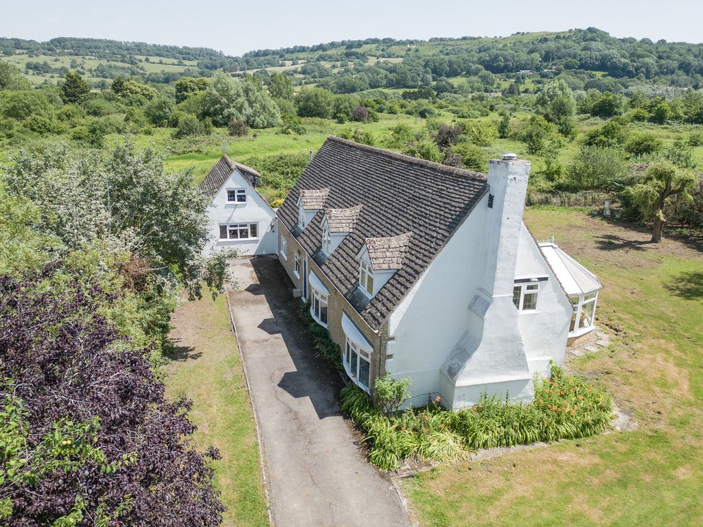 Property photo 1 of 24