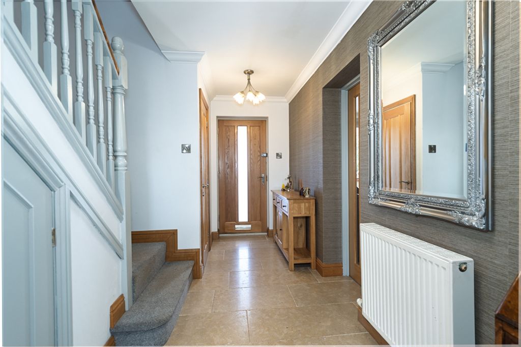 Property photo 3 of 34 B0031931