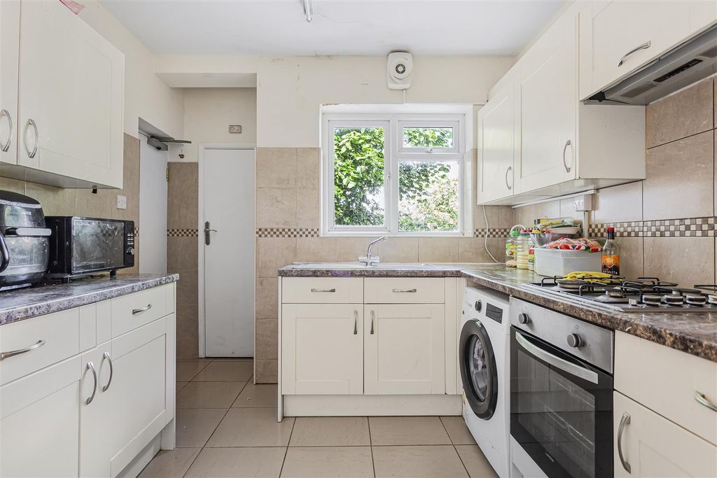 Property photo 2 of 9 Church Road Kitchen.Jpg