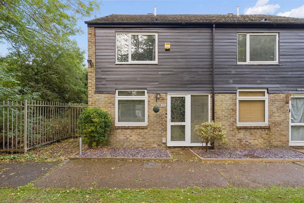 Property photo 1 of 19 37 Bazes Shaw-Hr1 (1).Jpg