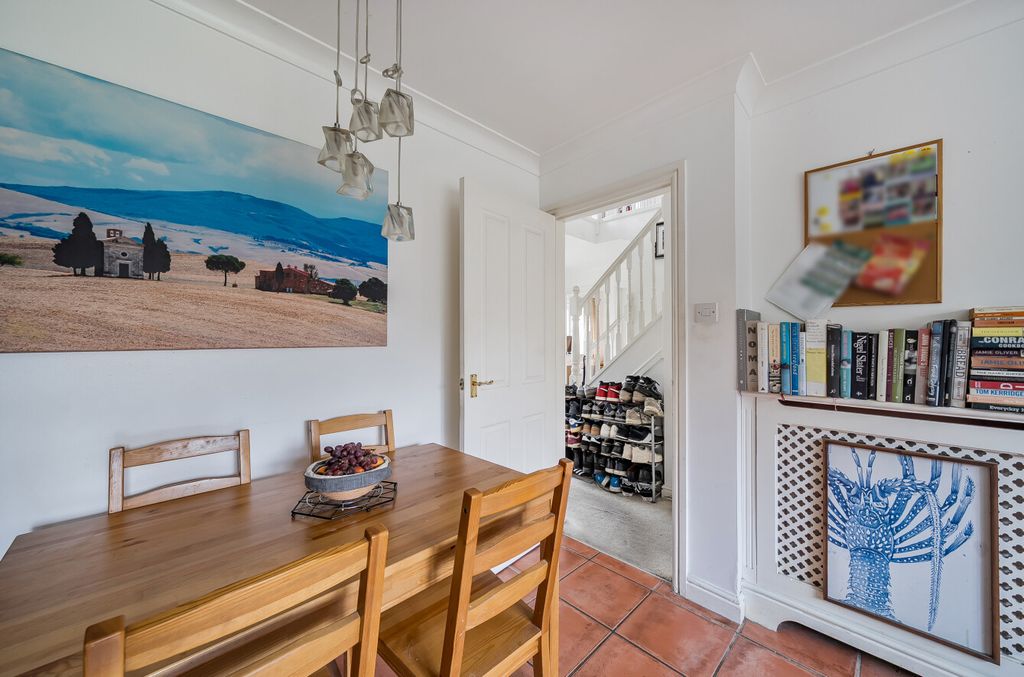 Property photo 3 of 17 1385028-7-69282F2...