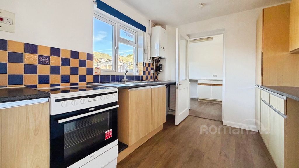 Property photo 3 of 24 Pbox-Img.Jpg