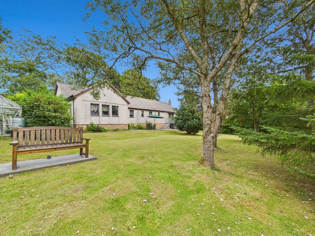 Property photo 1 of 34 House
