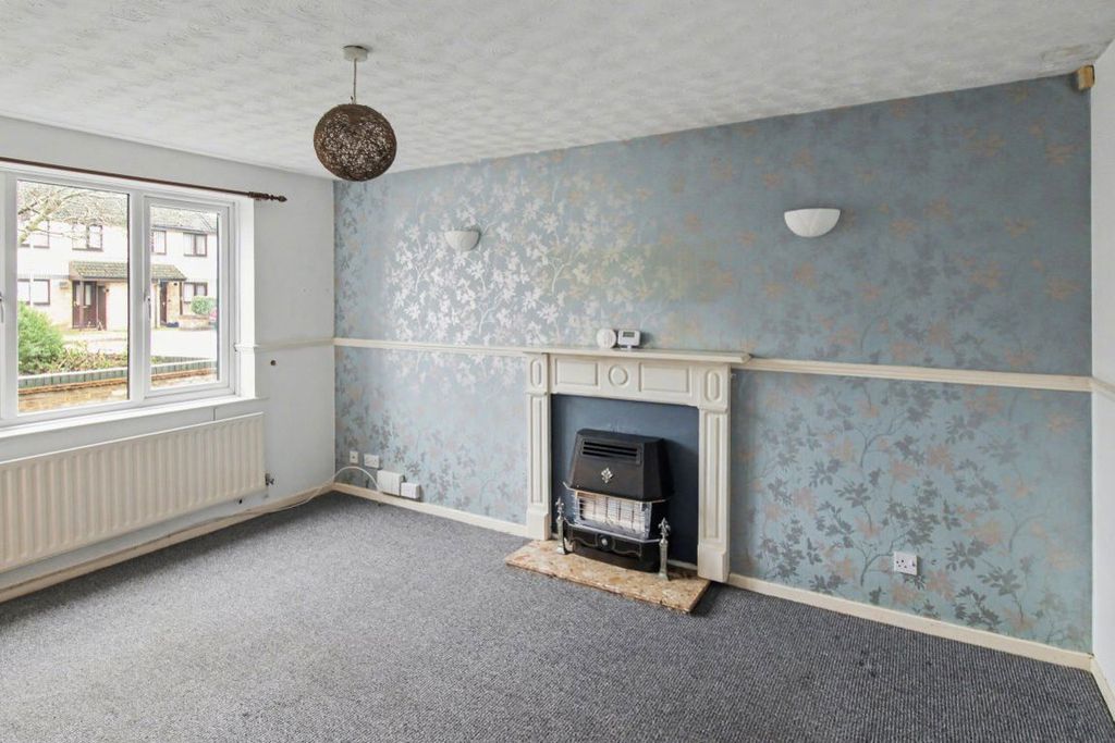 Property photo 3 of 15