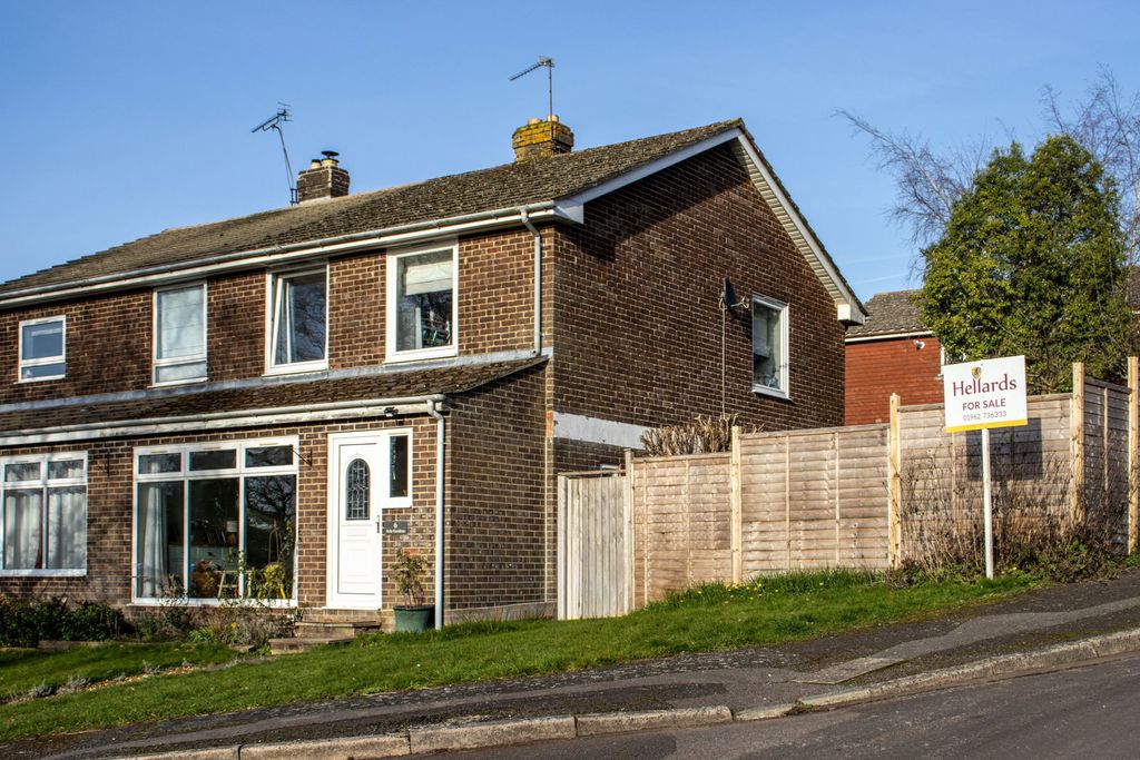 Property photo 1 of 17