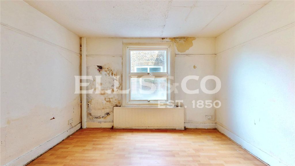 Property photo 3 of 24 Picture No. 03