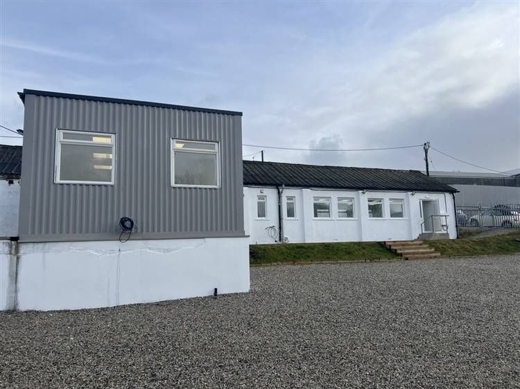 Property photo 2 of 19
