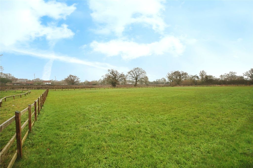 Property photo 3 of 19 Picture No. 20