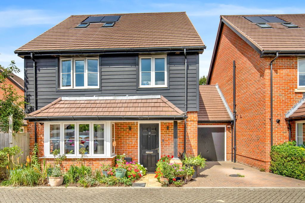 Property photo 1 of 33