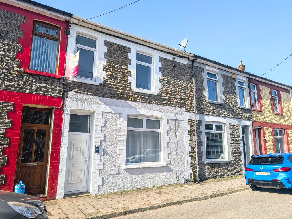 Property photo 1 of 11 Exterior