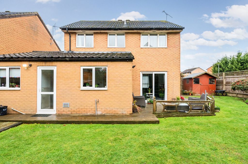 Property photo 2 of 18 1387616-5-6931772...