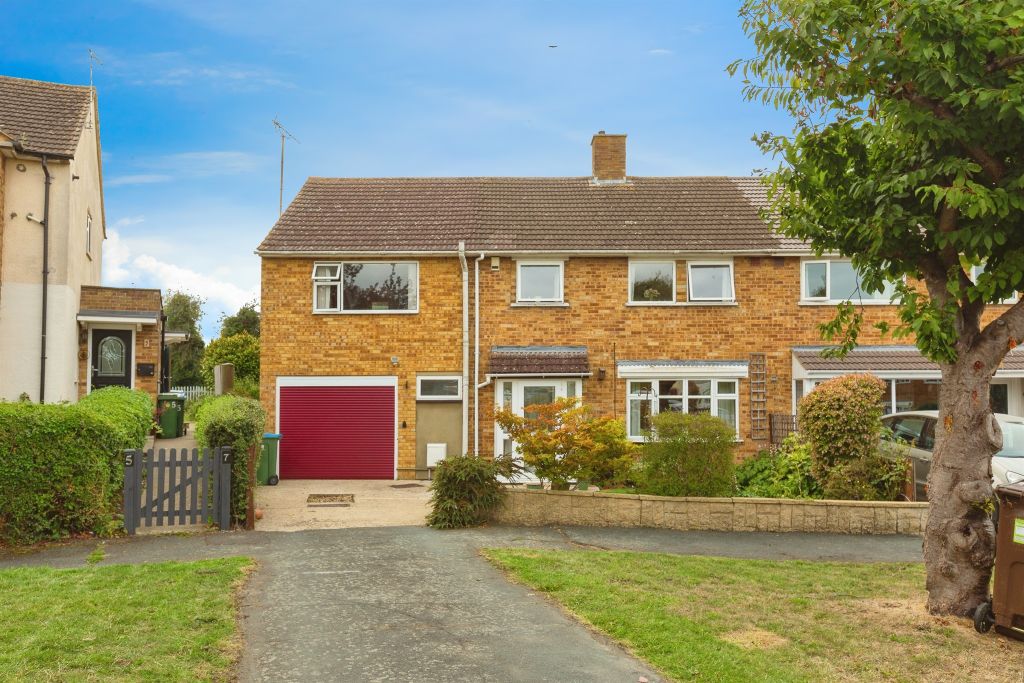 Property photo 1 of 17