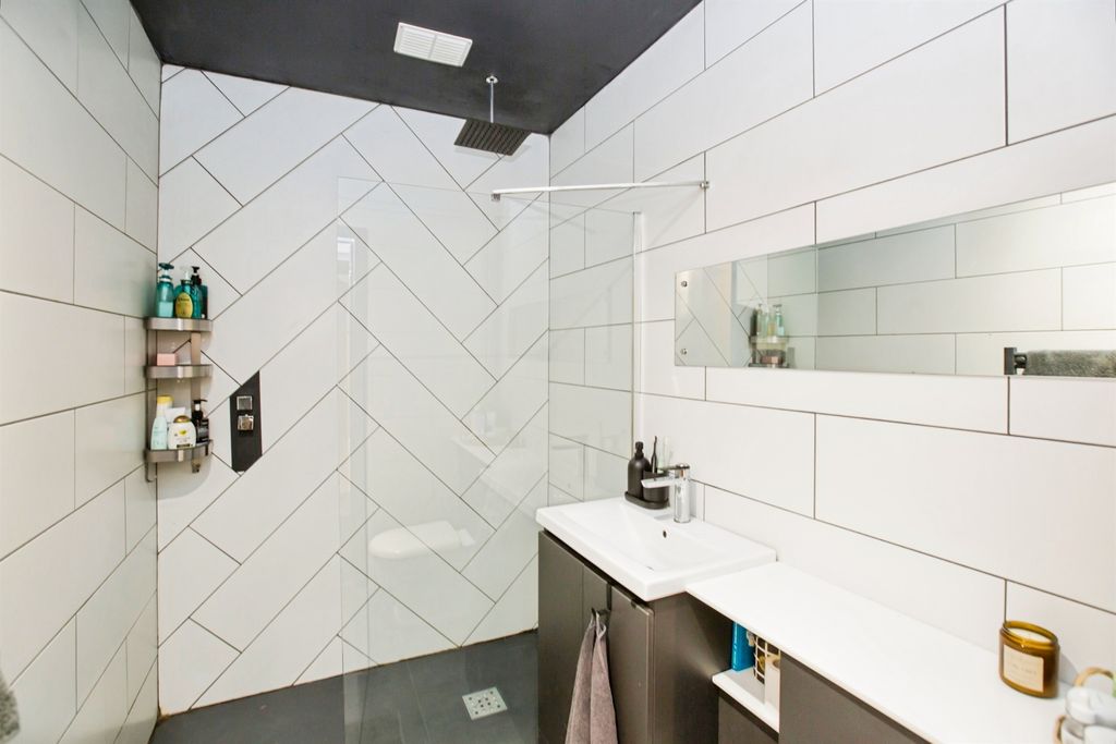 Additional image 9 of 1 bed flat for saleSowerby Street, Sowerby Bridge HX6