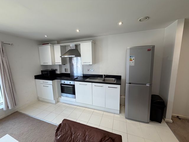 Property photo 1 of 5