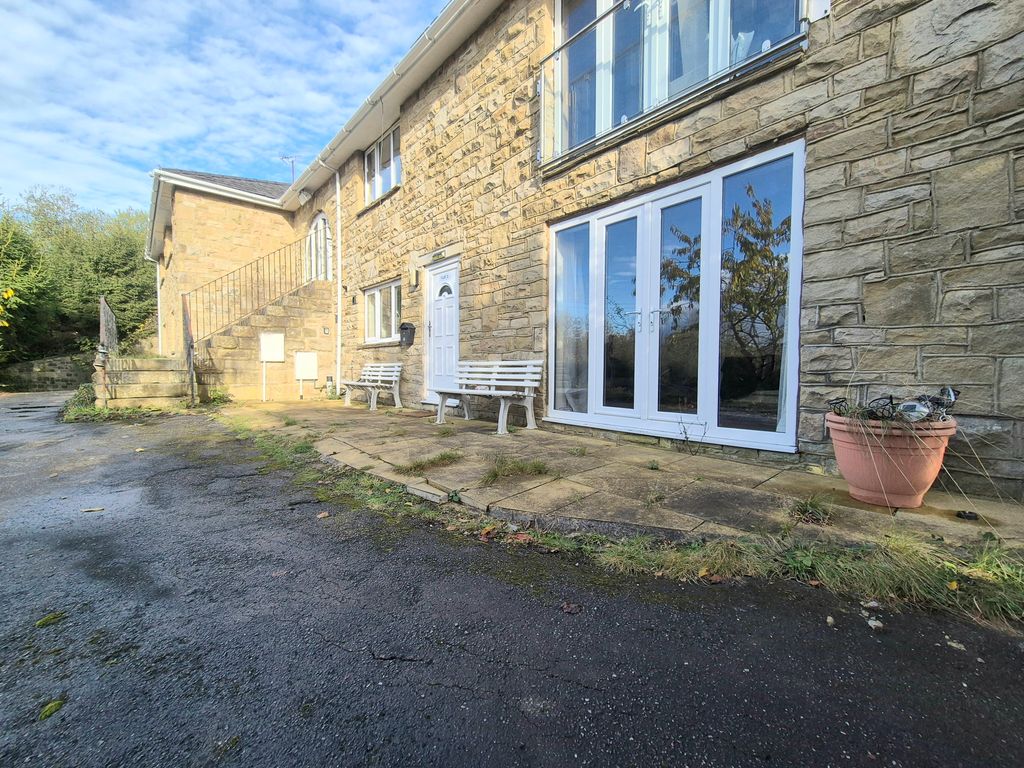 Property photo 1 of 11 Image