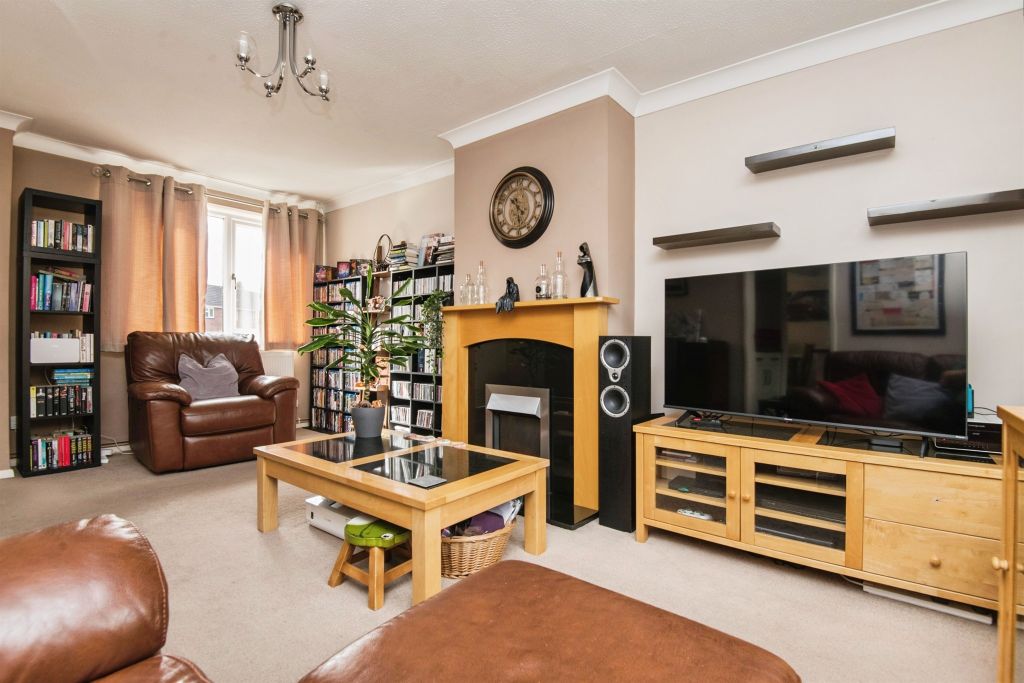 Property photo 2 of 16