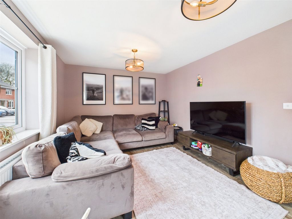 Property photo 3 of 19 Picture No. 10