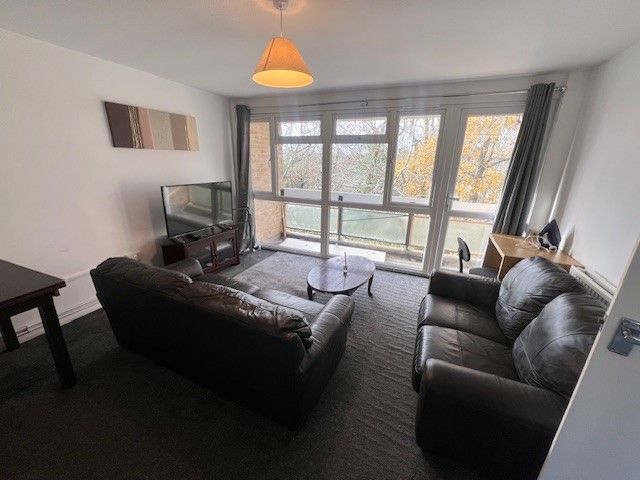 Property photo 2 of 8 Living Room