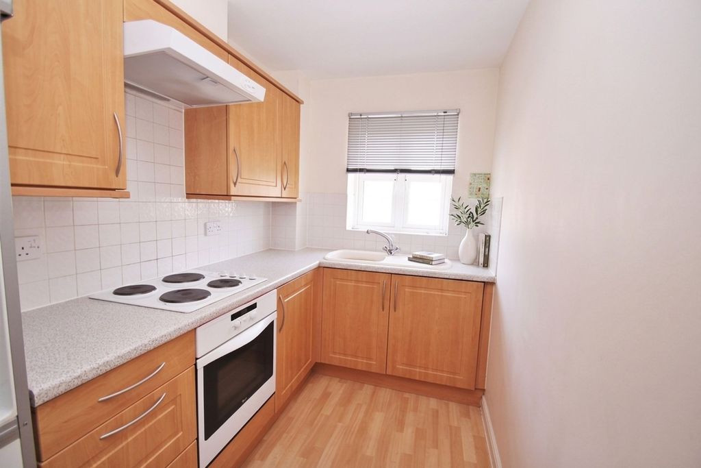 Property photo 2 of 7