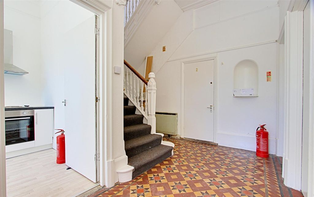 Property photo 3 of 12 Oosohzhta0A-Ll0Obyohnq.Jpg