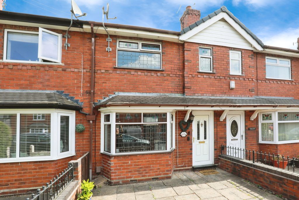 Property photo 1 of 18 Front