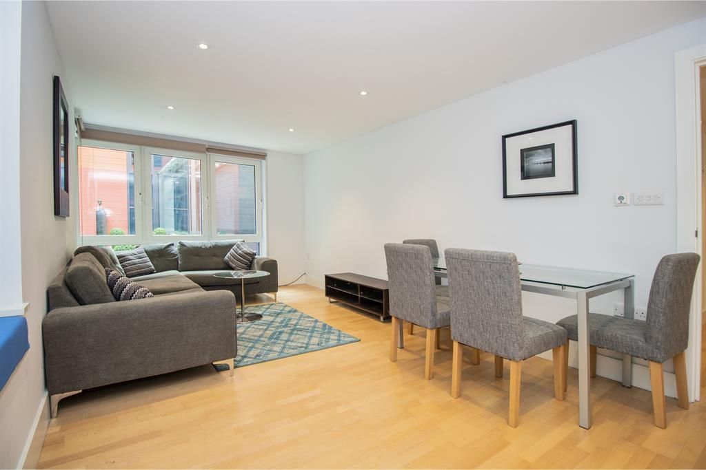 Property photo 2 of 11