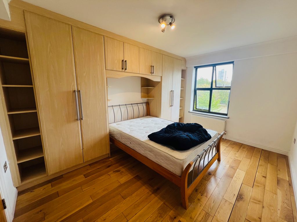 Property photo 3 of 11