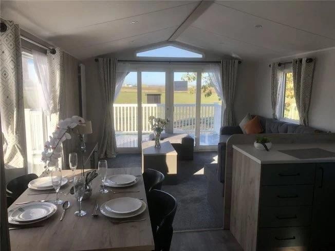 Property photo 3 of 11 Bur240354 03 8 Cherry Grove 2