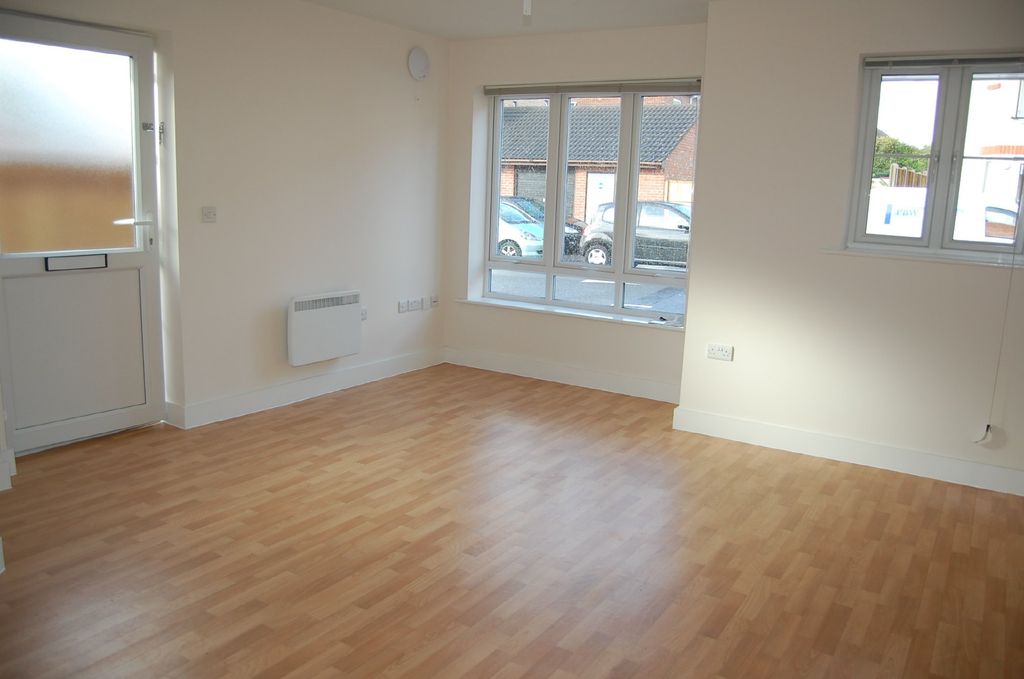 Property photo 3 of 5