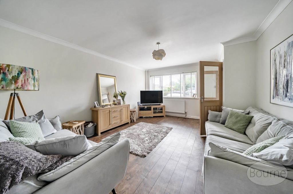 Property photo 2 of 24 9703F733-2B9A-4Bb...