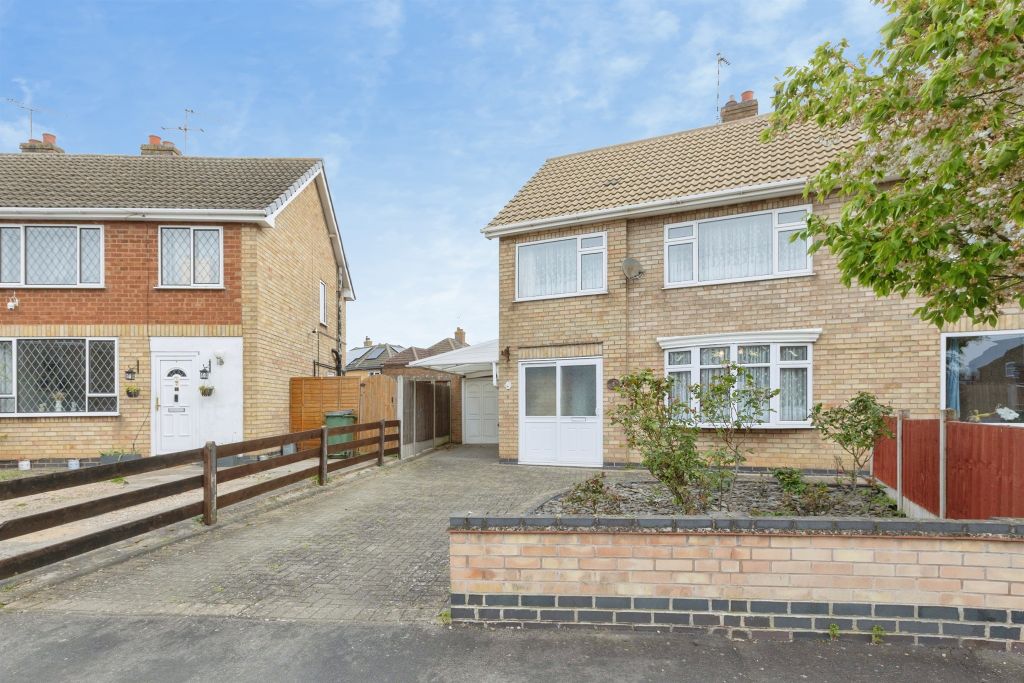 Property photo 2 of 20