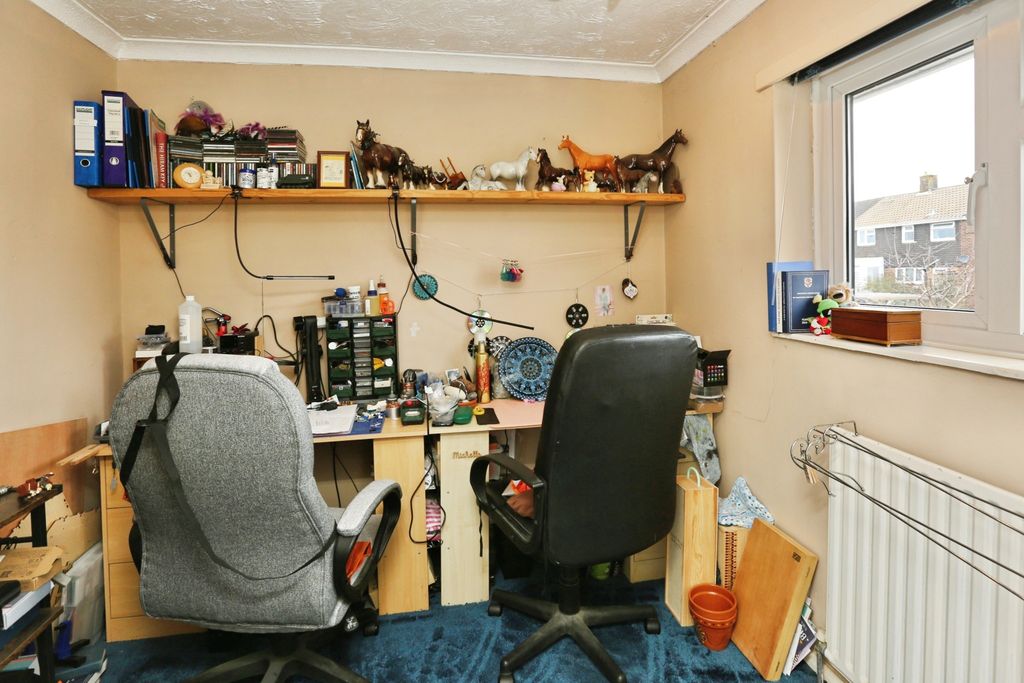 Property photo 2 of 20