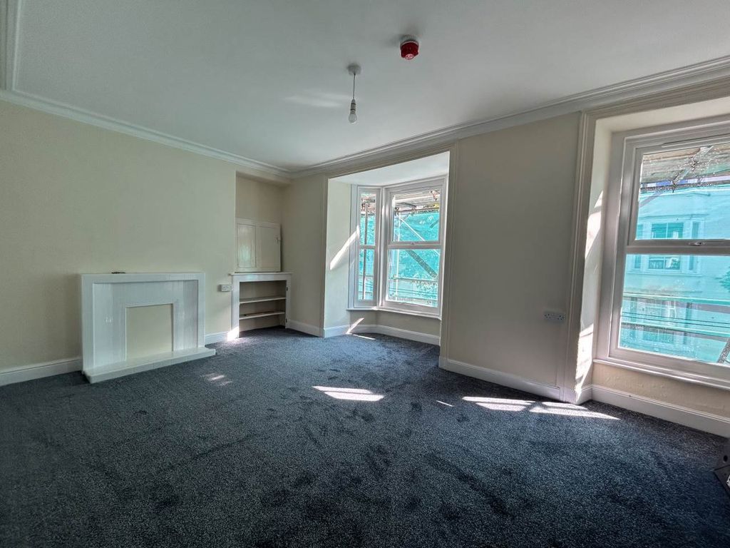 Property photo 3 of 8 Img_6033