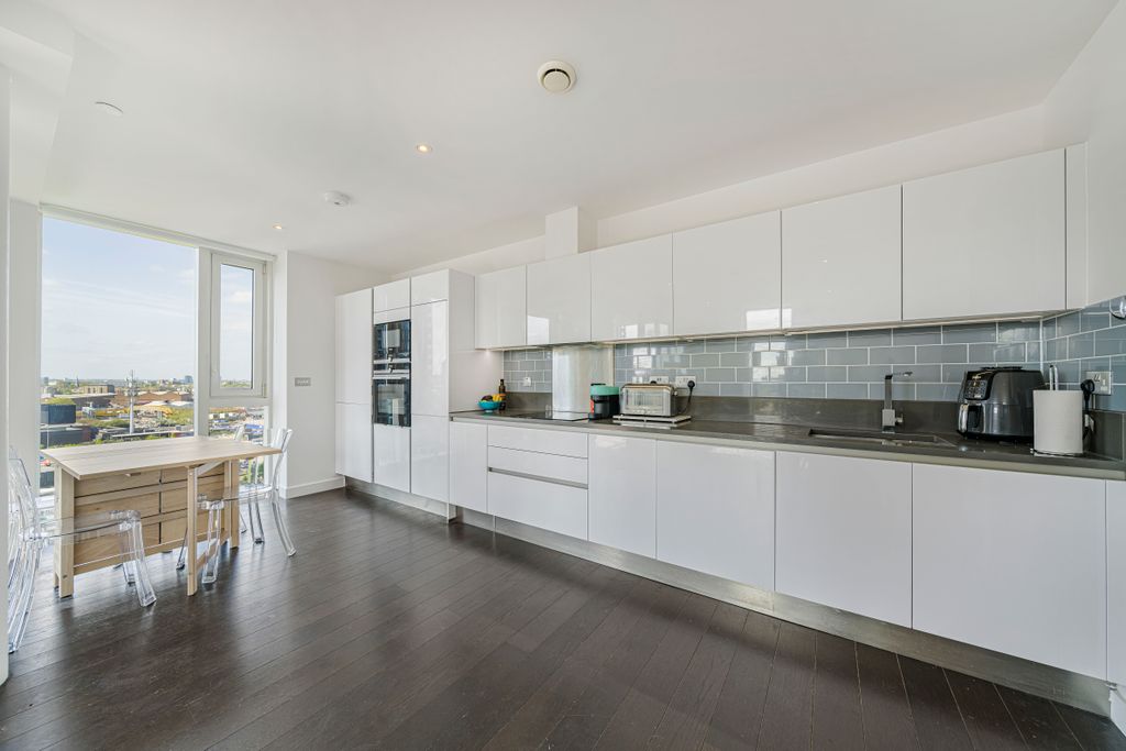 Property photo 3 of 16 3.Jpg