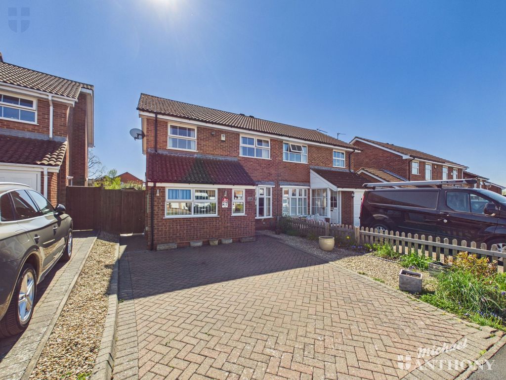 Property photo 1 of 14 Cam03852G0-Pr0618-Still017