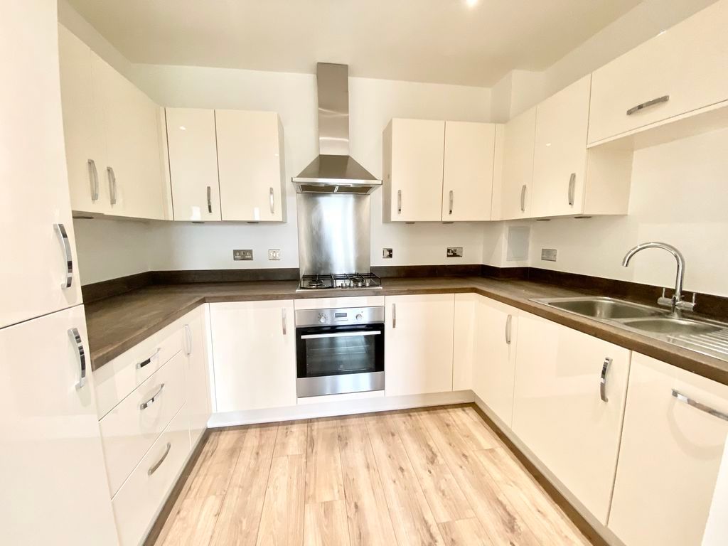 Property photo 2 of 8 Photo 3