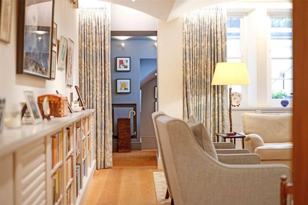 Property photo 3 of 16 Picture No. 11