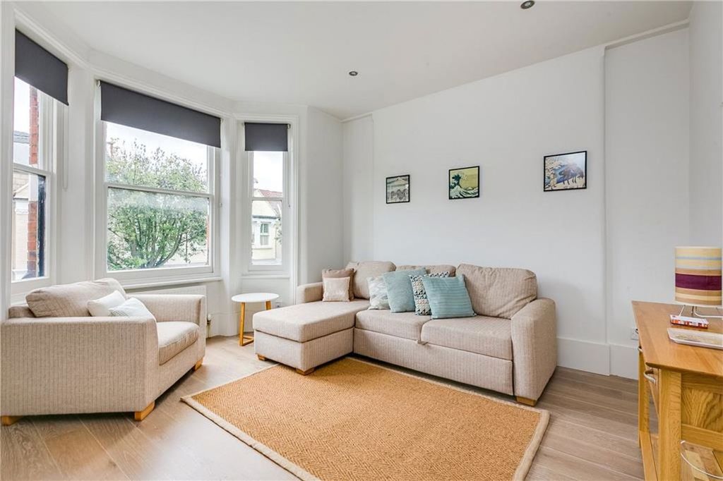 Property photo 1 of 6