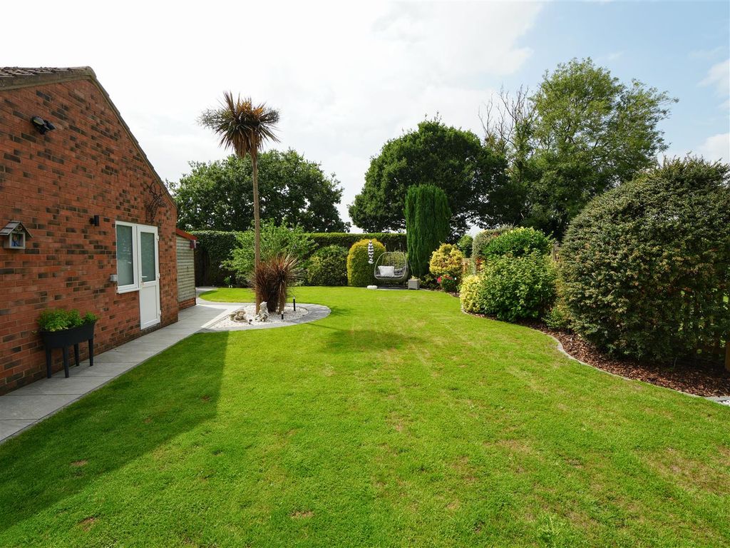 Property photo 3 of 30 External