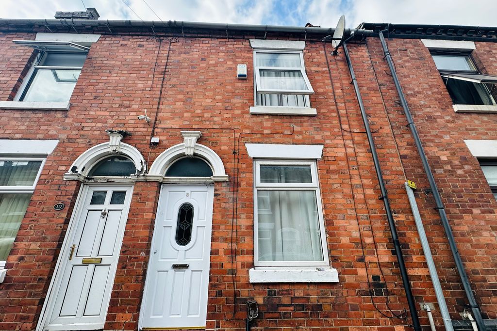 Property photo 1 of 9
