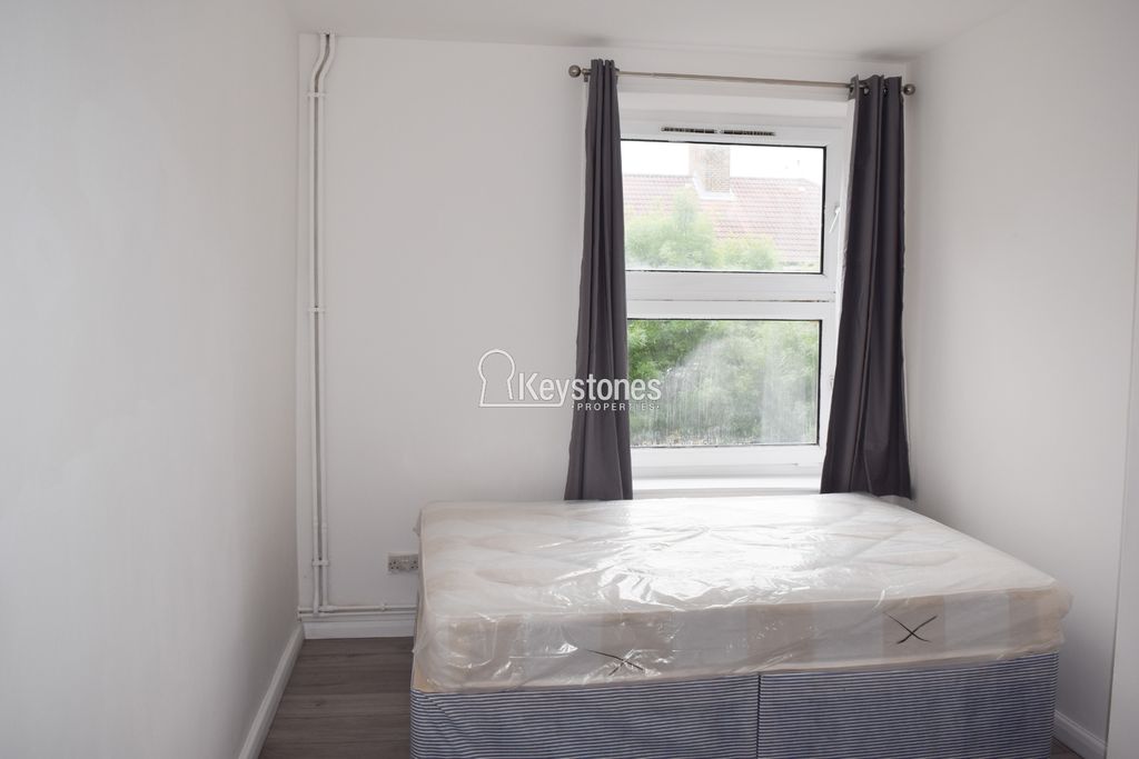 Property photo 3 of 11 Photo 1