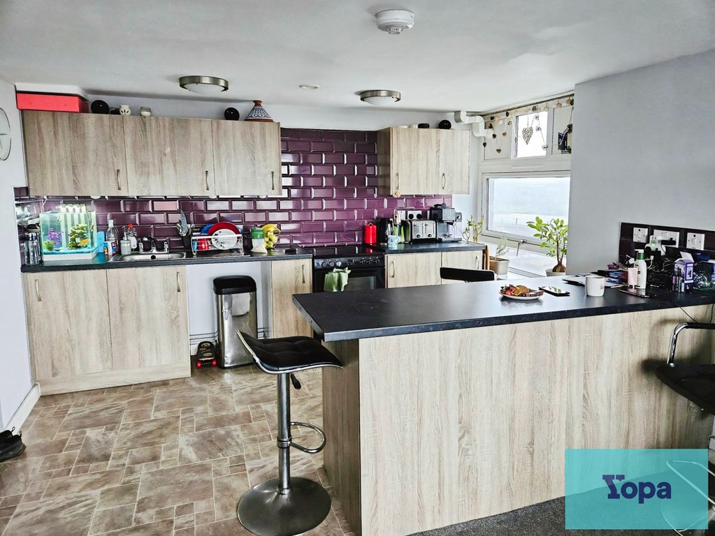 Property photo 2 of 13 7Eb60E93-20260910_171558