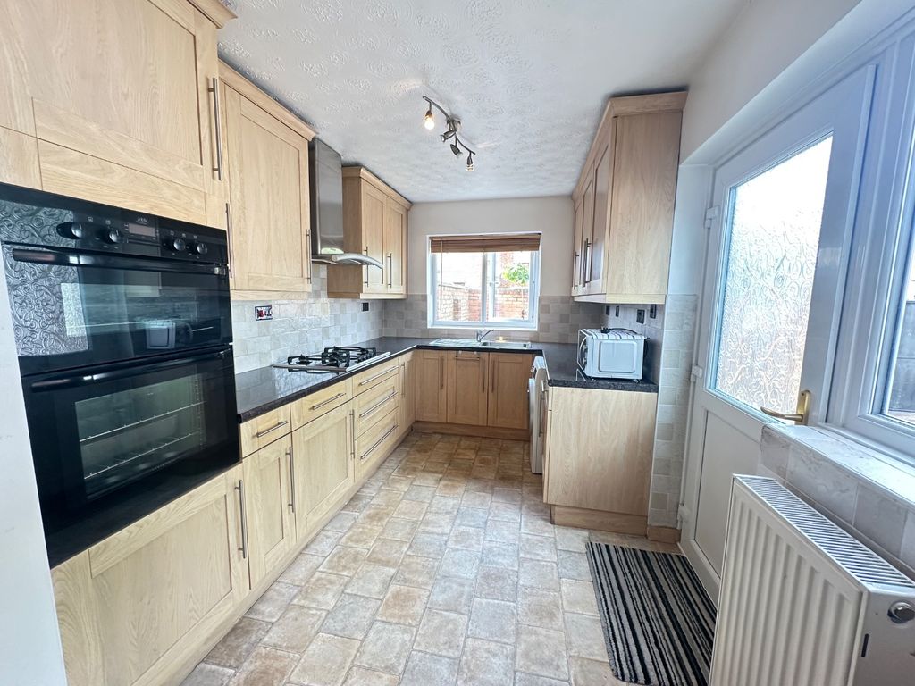Property photo 3 of 22 4350232