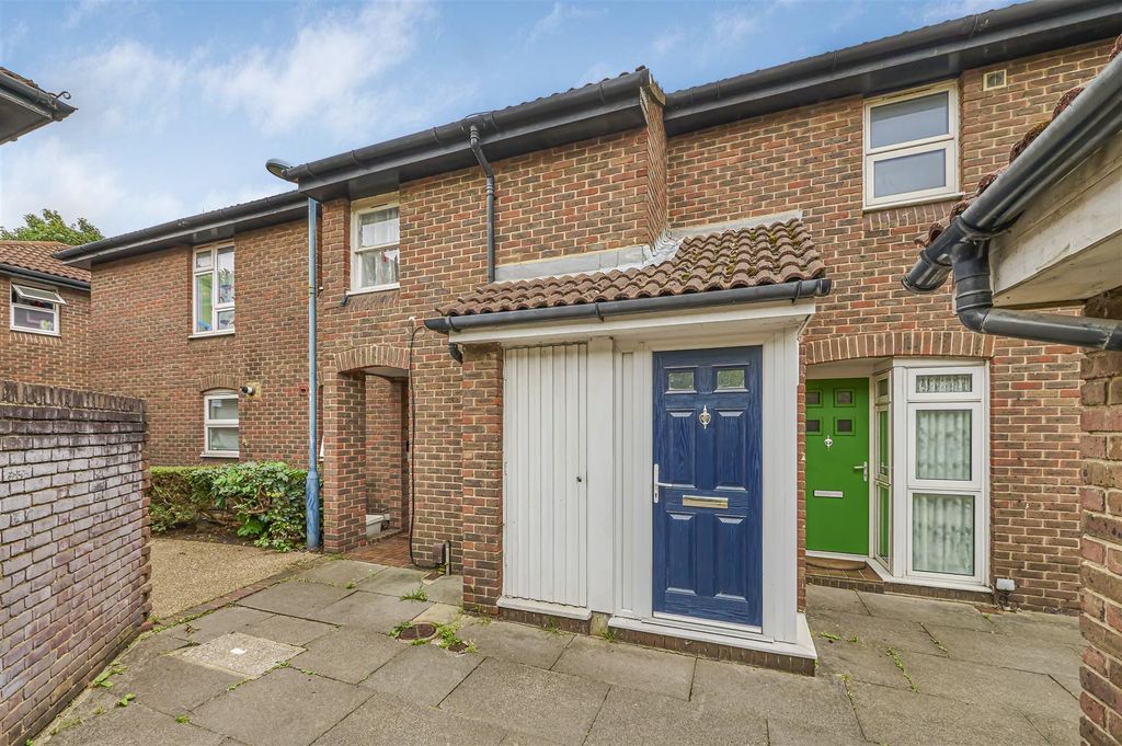 Property photo 3 of 9 Entrance, Daley Thompson Way, Eden Harper Batterse